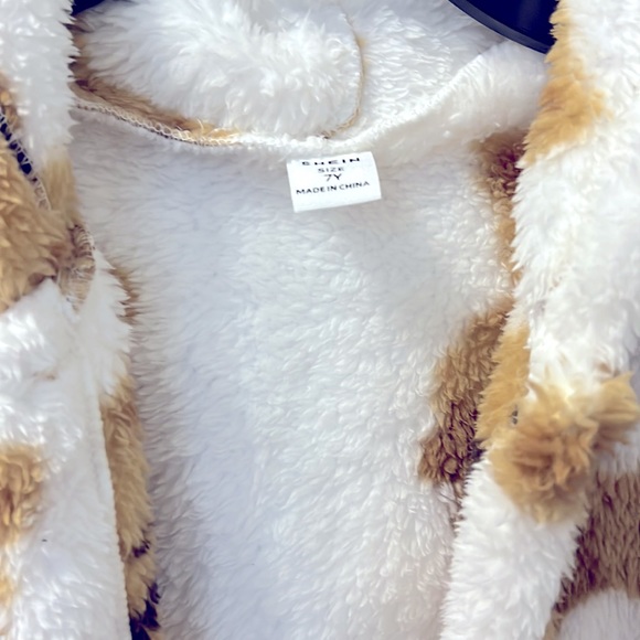 Girls Plush Warm Winter Coat With Hoodie Size 7Y! - Picture 4 of 7